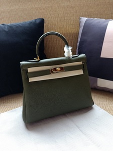 Hermes Handbags 520